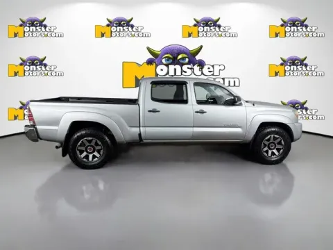 More photos of 2009 Toyota Tacoma at Monster Motors - Jackson, MI, MI