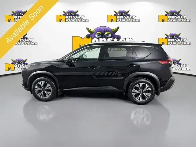 2021 Nissan Rogue SV - Photo 8