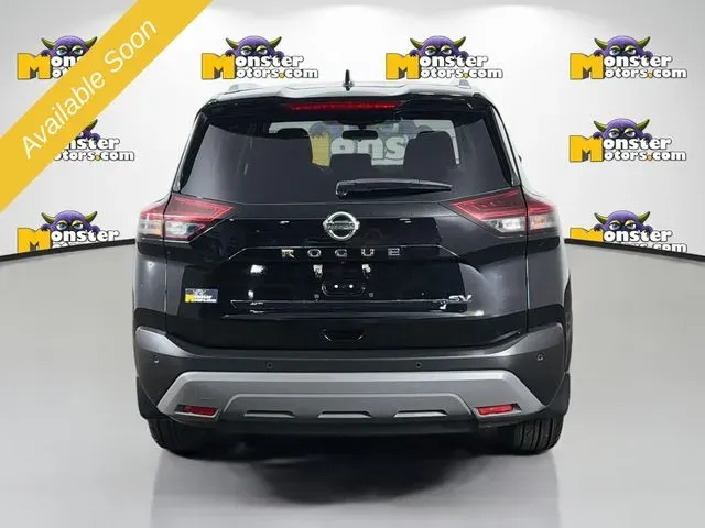 2021 Nissan Rogue SV - Photo 6