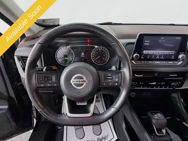 2021 Nissan Rogue SV - Photo 11
