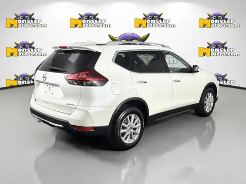 More photos of 2020 Nissan Rogue SV at Monster Motors - Jackson, MI, MI