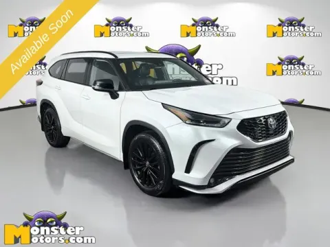 Another view of 2024 Toyota Highlander XSE for sale in Michigan Center, MI at Monster Motors - Jackson, MI