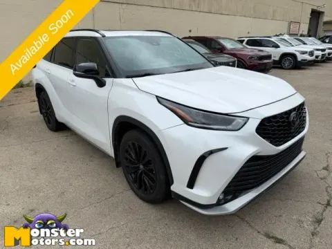 More photos of 2024 Toyota Highlander XSE at Monster Motors - Jackson, MI, MI