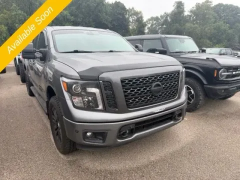 More photos of 2019 Nissan Titan SL at Monster Motors - Jackson, MI, MI