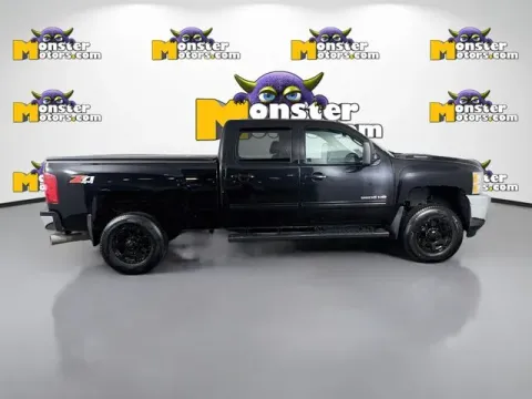 More photos of 2014 Chevrolet Silverado 2500 HD LTZ at Monster Motors - Jackson, MI, MI