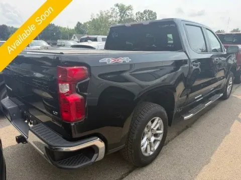 More photos of 2022 Chevrolet Silverado 1500 LT at Monster Motors - Jackson, MI, MI