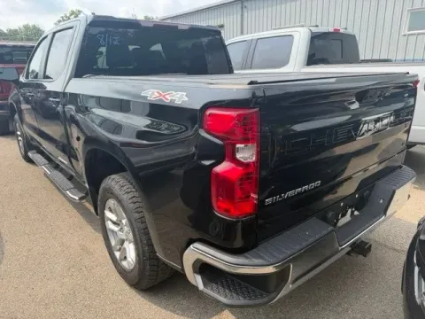 More photos of 2022 Chevrolet Silverado 1500 LT at Monster Motors - Jackson, MI, MI