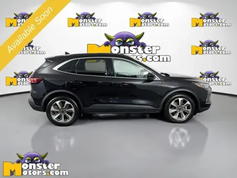 More photos of 2023 Ford Escape Hybrid Platinum at Monster Motors - Jackson, MI, MI