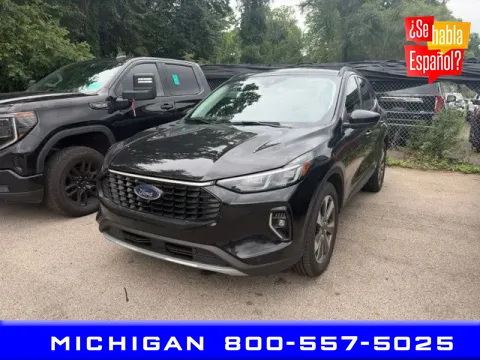 Black 2023 Ford Escape Hybrid Platinum for sale in Michigan Center, MI