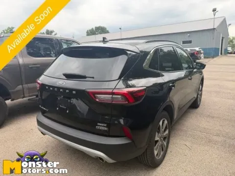 More photos of 2023 Ford Escape Hybrid Platinum at Monster Motors - Jackson, MI, MI