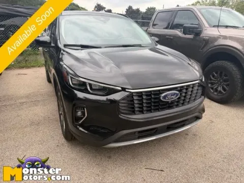More photos of 2023 Ford Escape Hybrid Platinum at Monster Motors - Jackson, MI, MI
