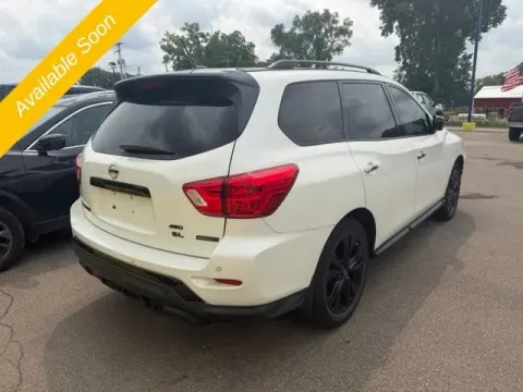 More photos of 2018 Nissan Pathfinder SL at Monster Motors - Jackson, MI, MI