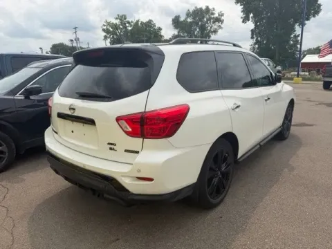 More photos of 2018 Nissan Pathfinder SL at Monster Motors - Jackson, MI, MI