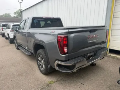 More photos of 2021 GMC Sierra 1500 SLE at Monster Motors - Jackson, MI, MI
