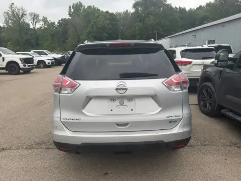 More photos of 2015 Nissan Rogue at Monster Motors - Jackson, MI, MI