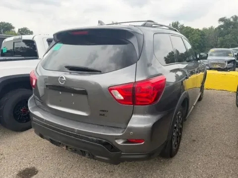More photos of 2020 Nissan Pathfinder SL at Monster Motors - Jackson, MI, MI
