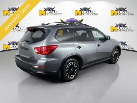 More photos of 2020 Nissan Pathfinder SL at Monster Motors - Jackson, MI, MI