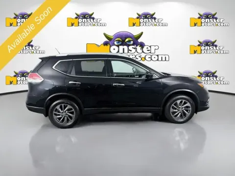 More photos of 2016 Nissan Rogue SL at Monster Motors - Jackson, MI, MI