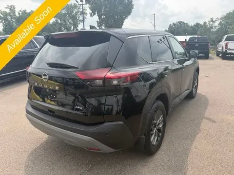 More photos of 2022 Nissan Rogue S at Monster Motors - Jackson, MI, MI
