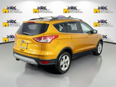 More photos of 2016 Ford Escape SE at Monster Motors - Jackson, MI, MI