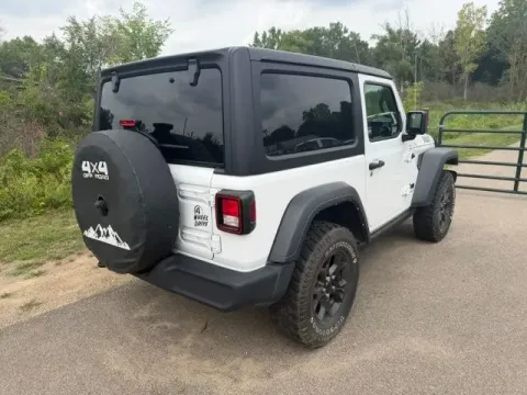 More photos of 2022 Jeep Wrangler Willys at Monster Motors - Jackson, MI, MI
