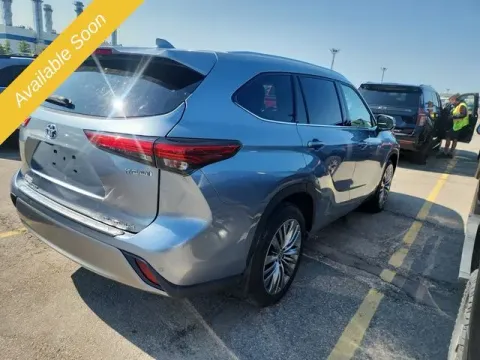 More photos of 2021 Toyota Highlander Hybrid Platinum at Monster Motors - Jackson, MI, MI