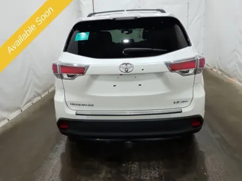 More photos of 2016 Toyota Highlander LE V6 at Monster Motors - Jackson, MI, MI