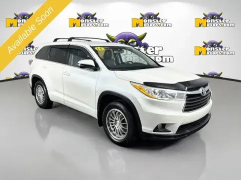 Another view of 2016 Toyota Highlander LE V6 for sale in Michigan Center, MI at Monster Motors - Jackson, MI