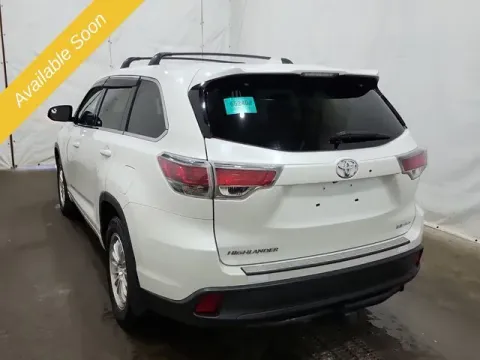 Another view of 2016 Toyota Highlander LE V6 for sale in Michigan Center, MI at Monster Motors - Jackson, MI