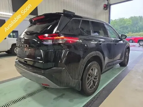 More photos of 2022 Nissan Rogue S at Monster Motors - Jackson, MI, MI