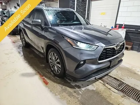 More photos of 2021 Toyota Highlander Platinum at Monster Motors - Jackson, MI, MI