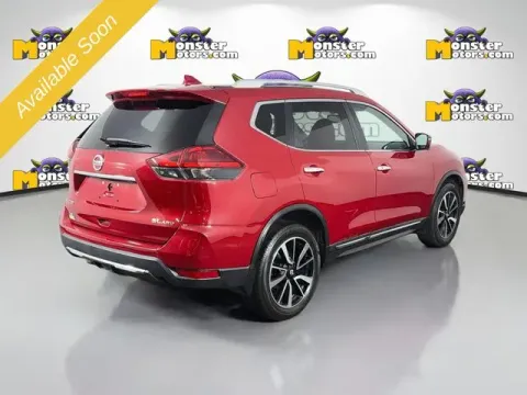 More photos of 2017 Nissan Rogue SL at Monster Motors - Jackson, MI, MI