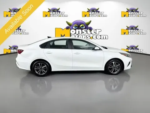 More photos of 2022 Kia Forte LXS at Monster Motors - Jackson, MI, MI