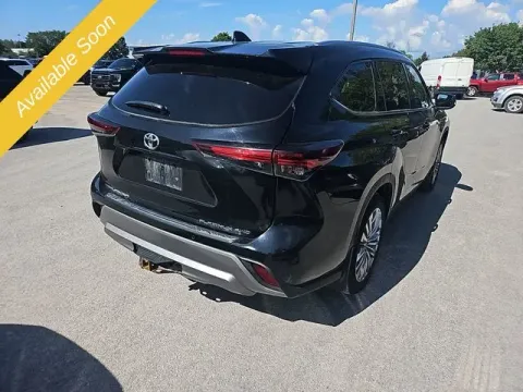 More photos of 2024 Toyota Highlander Platinum at Monster Motors - Jackson, MI, MI