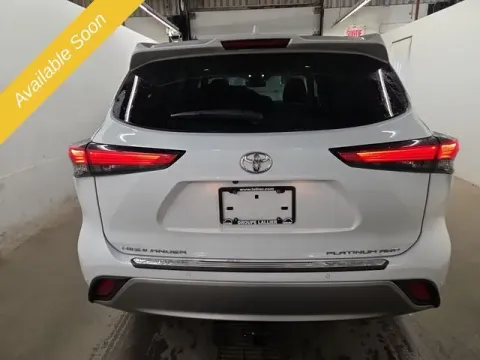 More photos of 2022 Toyota Highlander Platinum at Monster Motors - Jackson, MI, MI