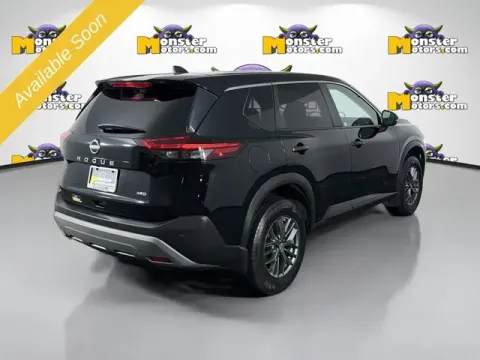 More photos of 2022 Nissan Rogue S at Monster Motors - Jackson, MI, MI