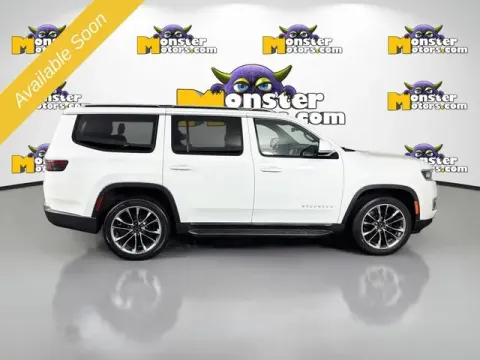 More photos of 2022 Jeep Wagoneer Series II at Monster Motors - Jackson, MI, MI