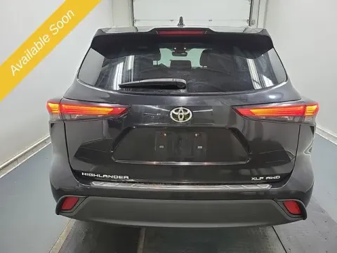 More photos of 2020 Toyota Highlander XLE at Monster Motors - Jackson, MI, MI