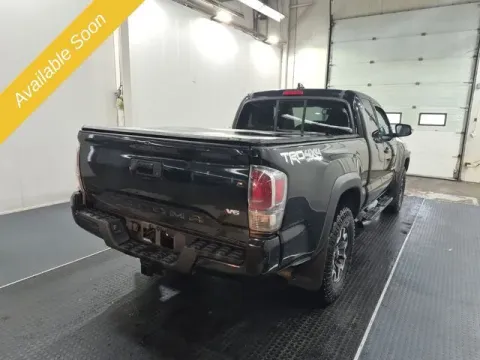 More photos of 2020 Toyota Tacoma TRD Off-Road at Monster Motors - Jackson, MI, MI