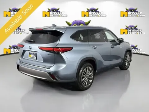 More photos of 2021 Toyota Highlander Hybrid Platinum at Monster Motors - Jackson, MI, MI