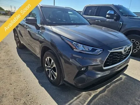 More photos of 2025 Toyota Highlander Hybrid at Monster Motors - Jackson, MI, MI