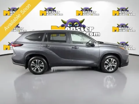 More photos of 2025 Toyota Highlander Hybrid XLE at Monster Motors - Jackson, MI, MI