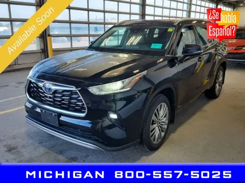 Black 2023 Toyota Highlander Hybrid Platinum for sale in Michigan Center, MI