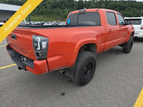 More photos of 2017 Toyota Tacoma at Monster Motors - Jackson, MI, MI