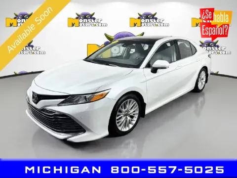 White 2018 Toyota Camry XLE for sale in Michigan Center, MI