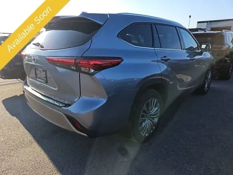 More photos of 2021 Toyota Highlander Platinum at Monster Motors - Jackson, MI, MI