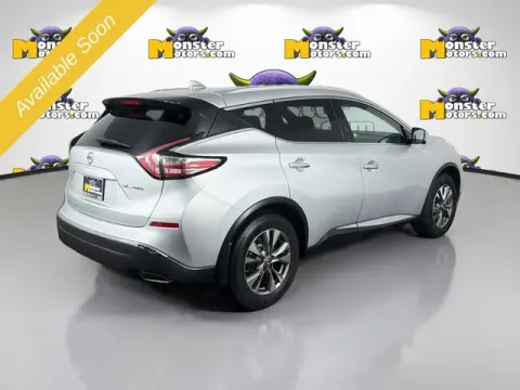 More photos of 2017 Nissan Murano SL at Monster Motors - Jackson, MI, MI