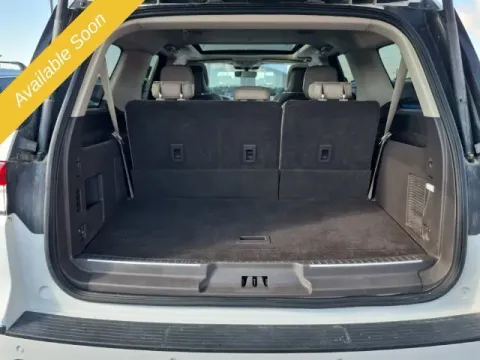 More photos of 2022 Lincoln Navigator L Reserve at Monster Motors - Jackson, MI, MI