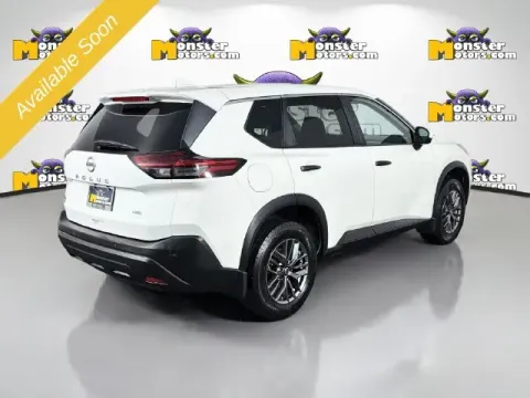 More photos of 2021 Nissan Rogue S at Monster Motors - Jackson, MI, MI