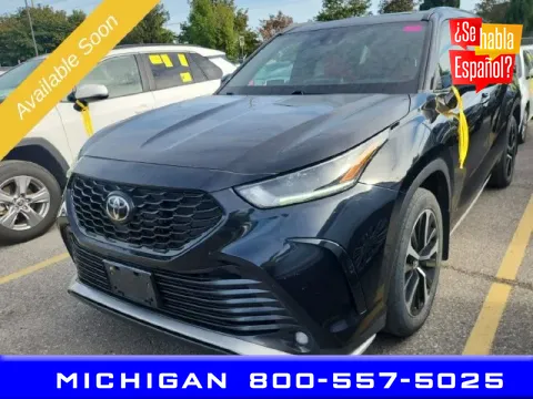 Black 2022 Toyota Highlander XSE for sale in Michigan Center, MI